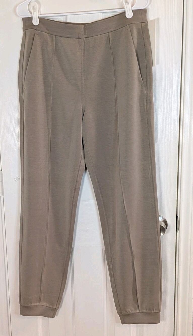 NWT Lululemon Softstreme Classic-Fit High-Rise Jogger Taupe W5HVSS Size Large